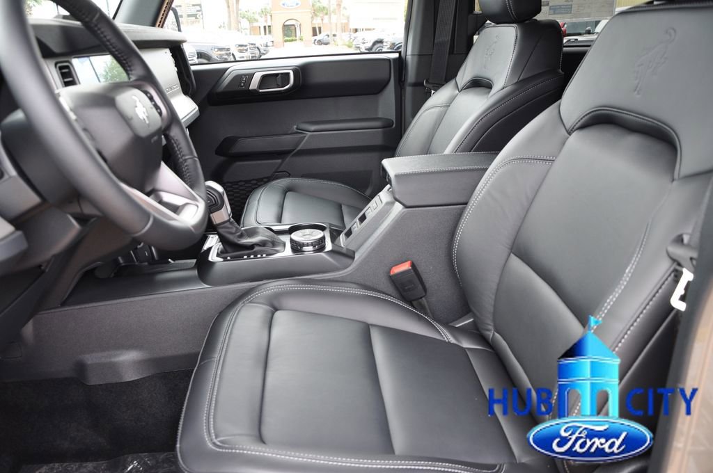 New 2026 Ford Bronco Outer Banks image 10