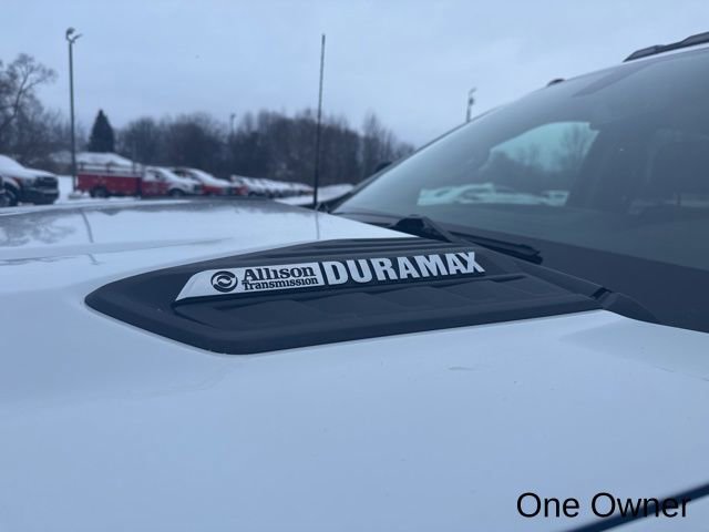 Used 2022 Chevrolet Silverado 2500 Custom w/ Custom Value Package image 2