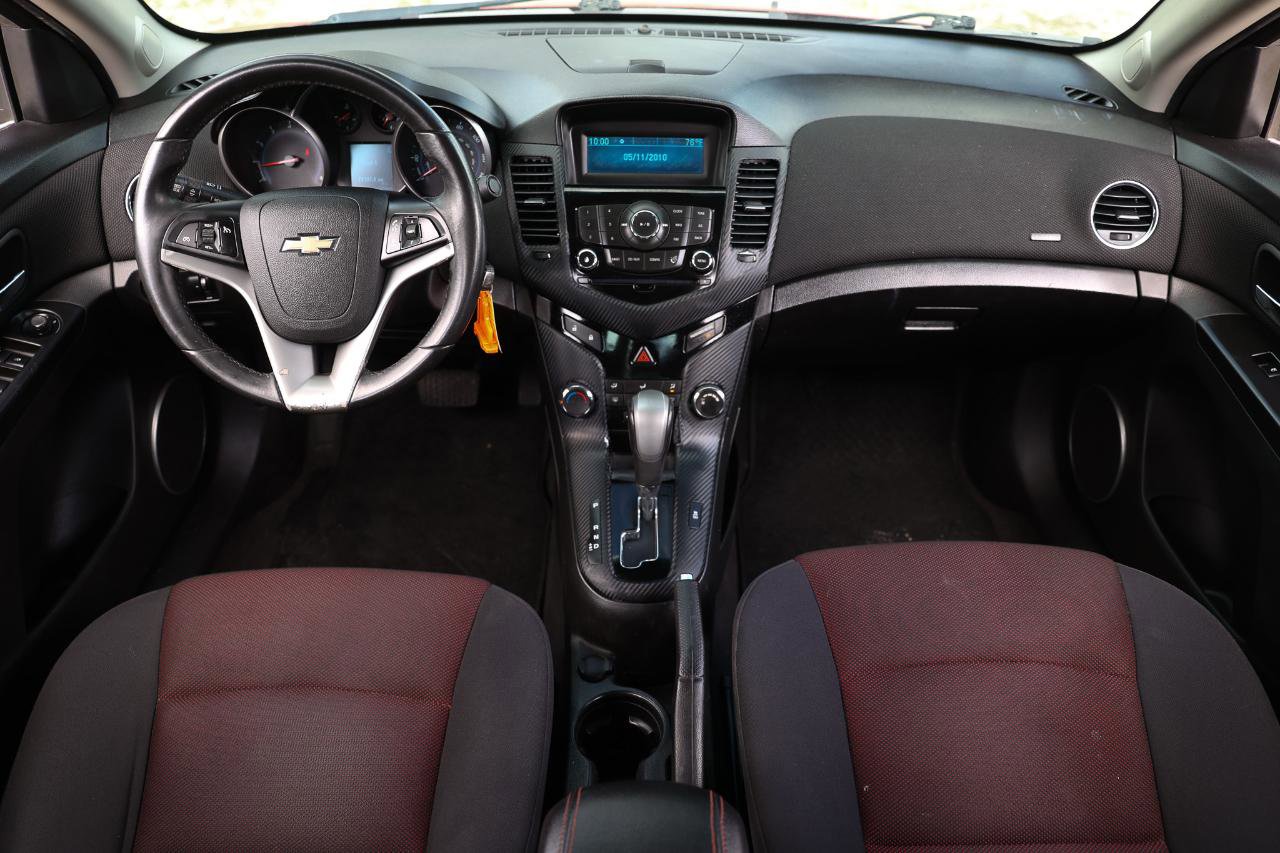 Used 2011 Chevrolet Cruze LT FWD image 2