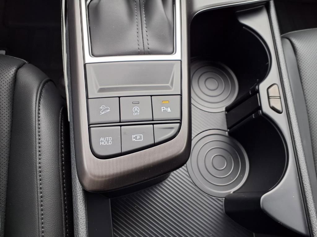 New 2026 Kia Sportage SX image 17