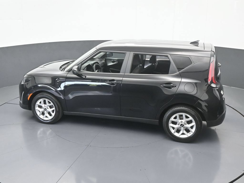 Used 2023 Kia Soul S FWD image 45