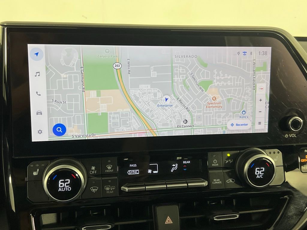 Used 2024 Toyota Highlander XLE image 16