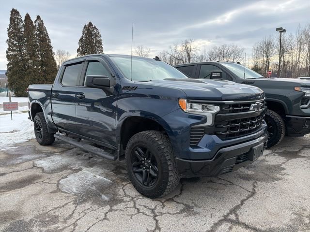 Used 2022 Chevrolet Silverado 1500 LT Trail Boss w/ Convenience Package II image 1