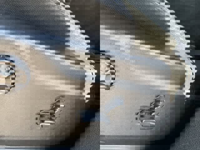 Used 2017 Jeep Grand Cherokee Altitude image 11