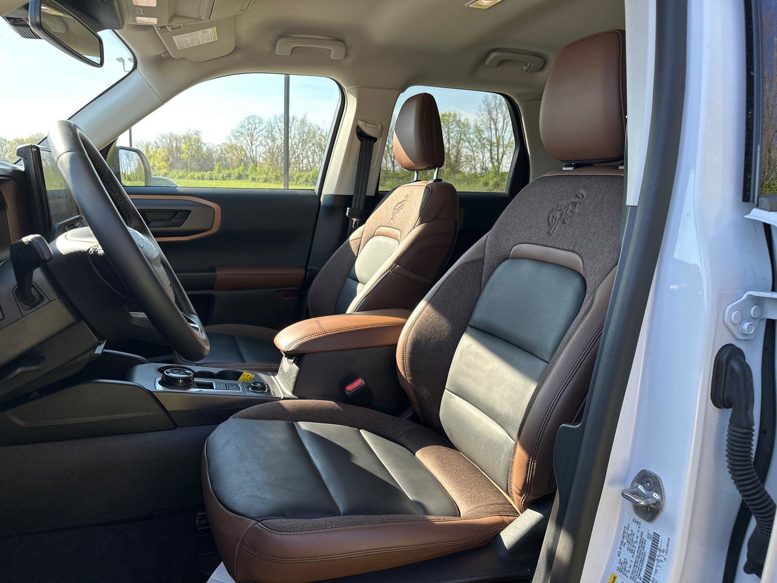 Certified 2025 Ford Bronco Sport Outer Banks w/ Outer Banks Tech Package+ AWD/4WD image 6