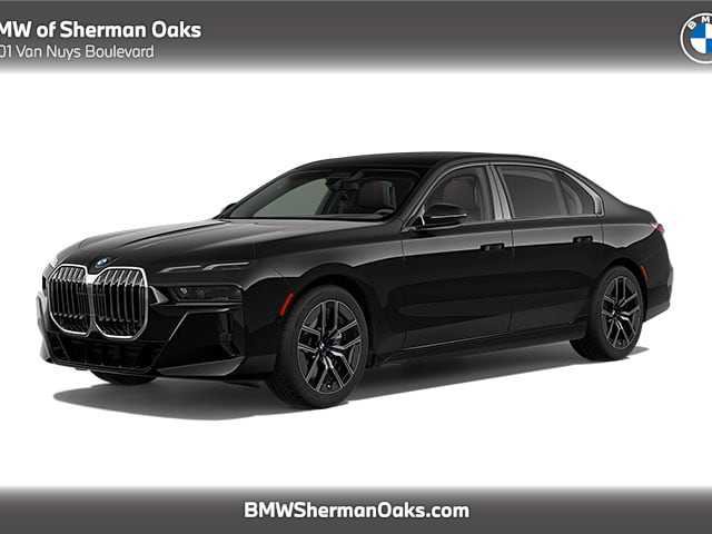 Certified 2023 BMW 760i xDrive image 1