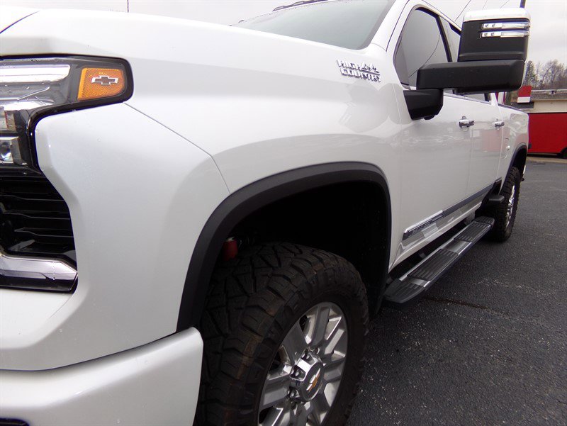Used 2024 Chevrolet Silverado 2500 High Country w/ High Country Premium Package image 9