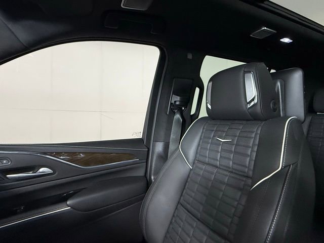 Certified 2024 Cadillac Escalade Sport Platinum w/ LPO, ONYX Package image 13