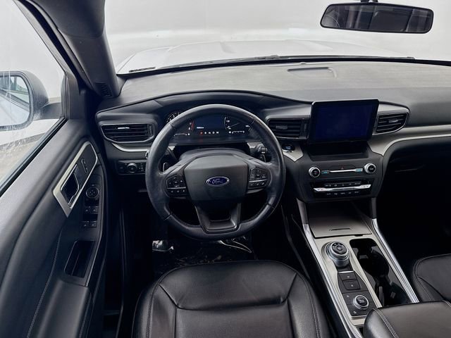 Used 2020 Ford Explorer XLT w/ Equipment Group 202A image 20