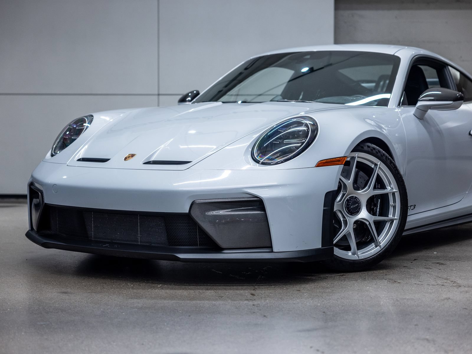Certified 2025 Porsche 911 GT3 RWD image 25