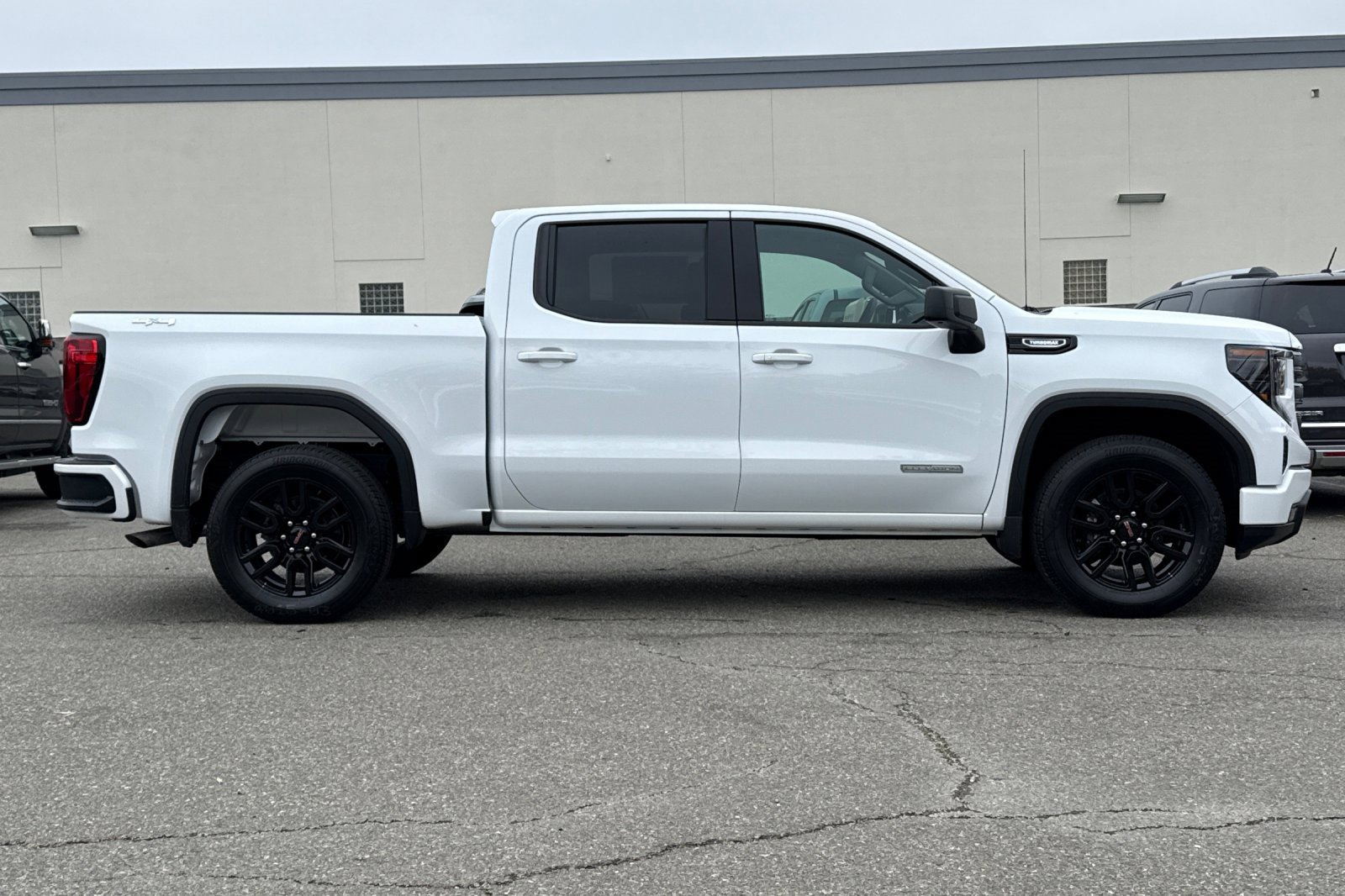 New 2026 GMC Sierra 1500 Elevation image 3