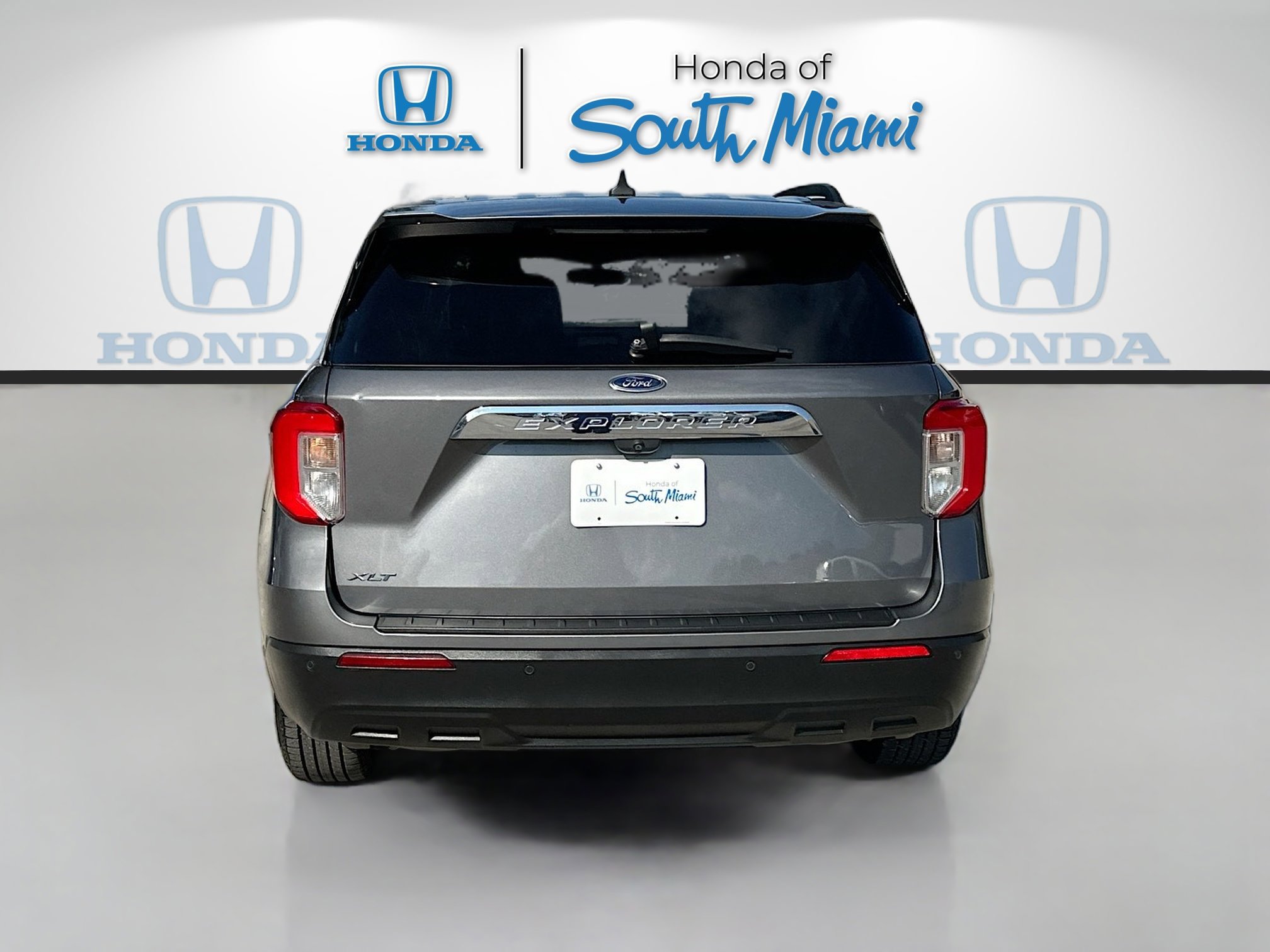 Used 2021 Ford Explorer XLT image 6