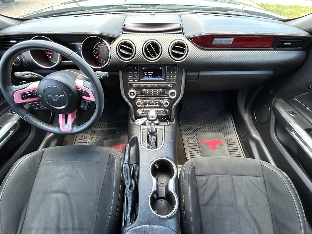 Used 2018 Ford Mustang Coupe RWD image 10