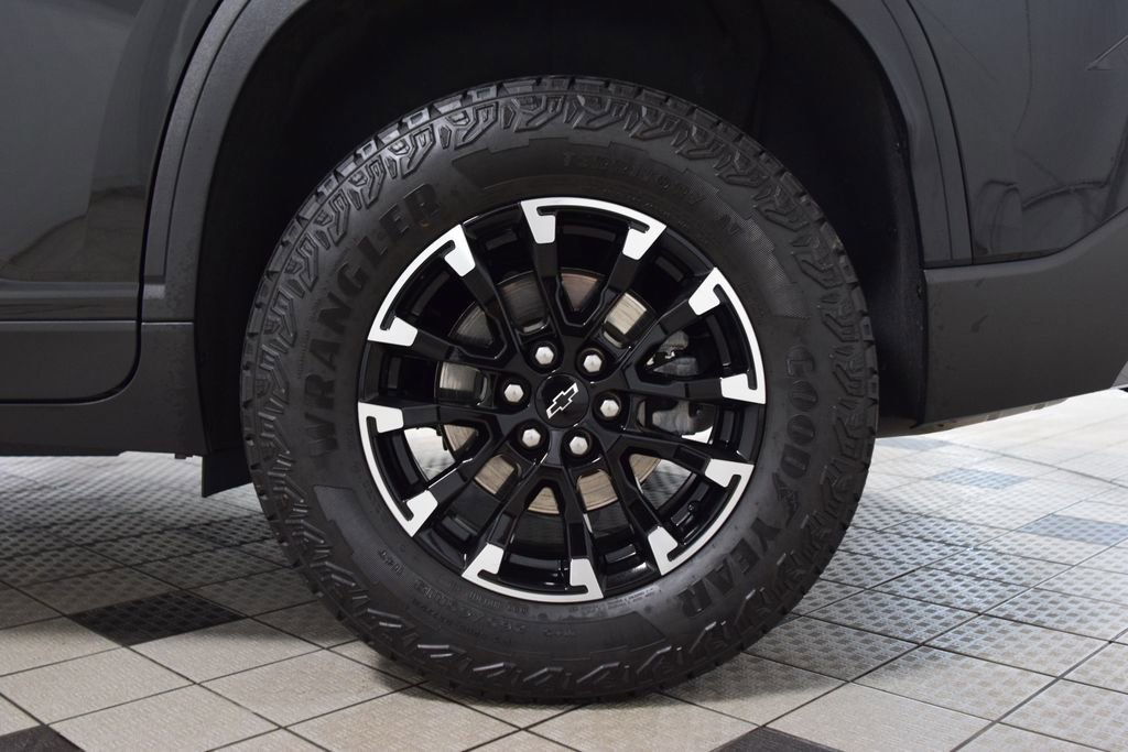 Used 2024 Chevrolet Traverse Z71 AWD/4WD image 28