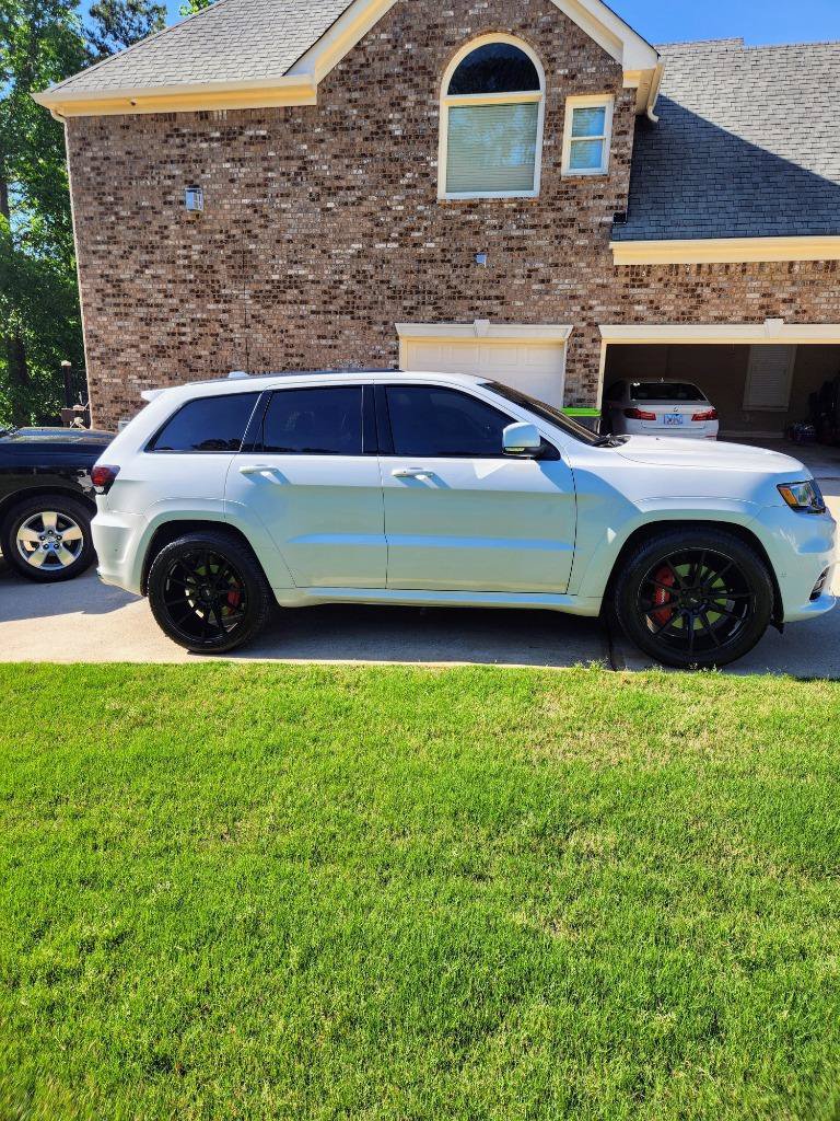 Used 2017 Jeep Grand Cherokee SRT w/ Trailer Tow Group IV AWD/4WD image 4