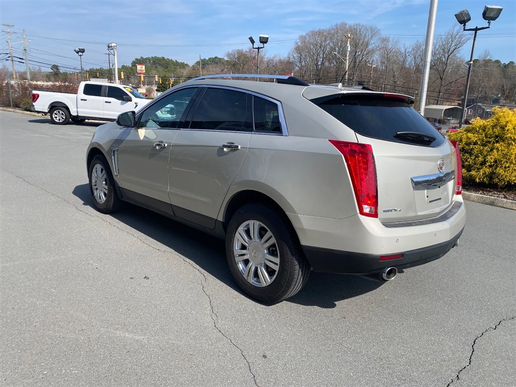 Used 2013 Cadillac SRX Luxury AWD/4WD image 4