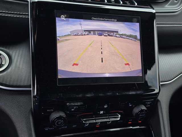 Used 2023 Jeep Grand Cherokee L Laredo image 23