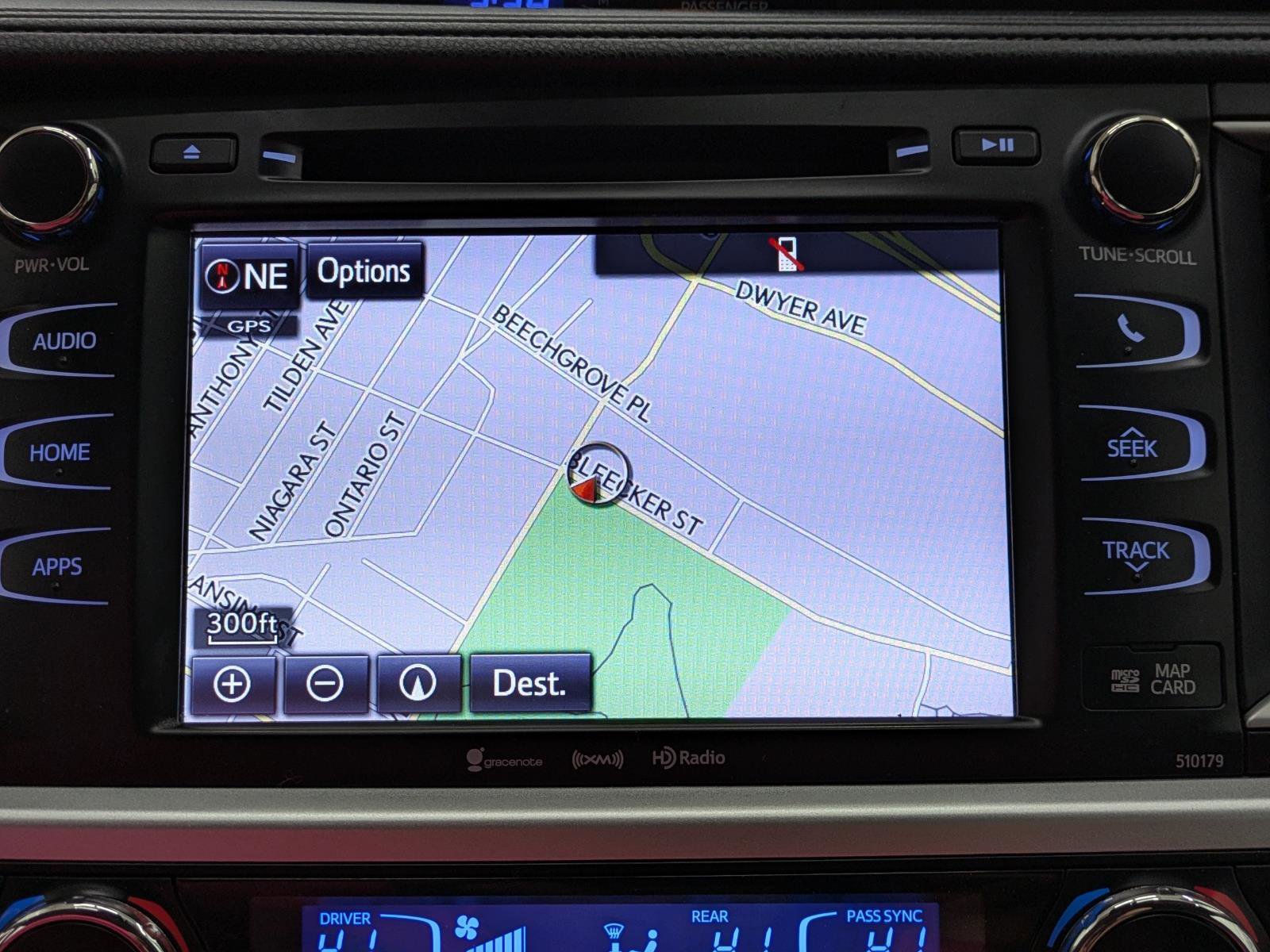 Used 2018 Toyota Highlander XLE image 9