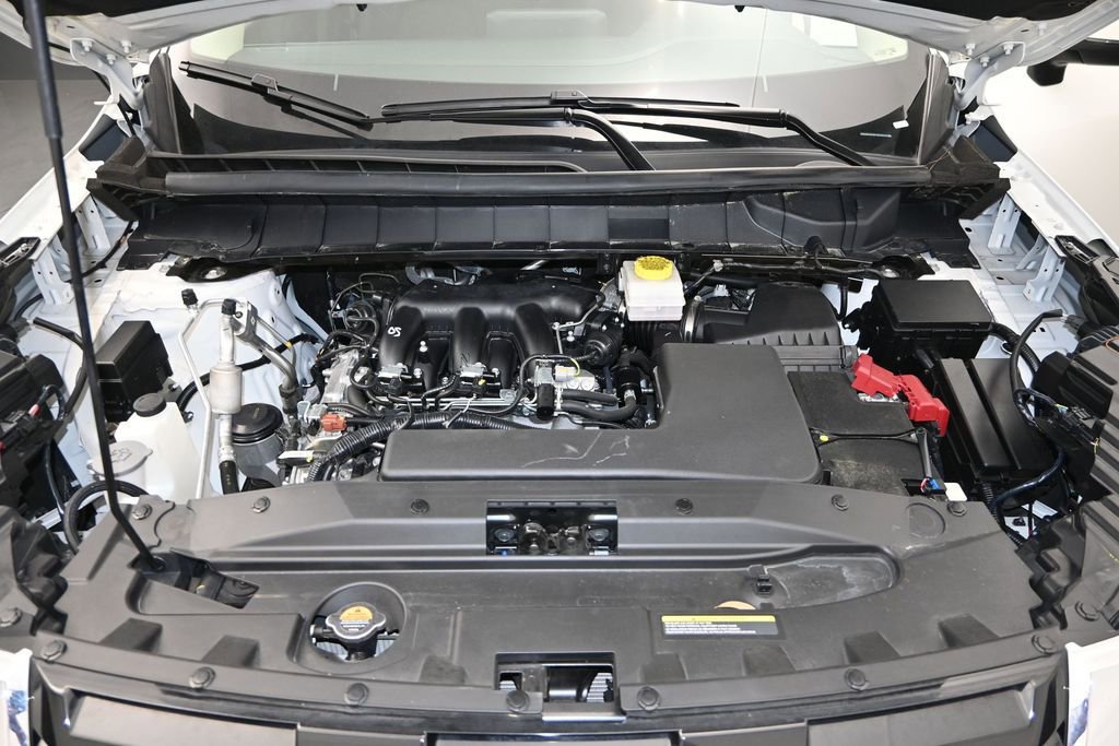 Used 2025 Nissan Pathfinder SV AWD/4WD image 25