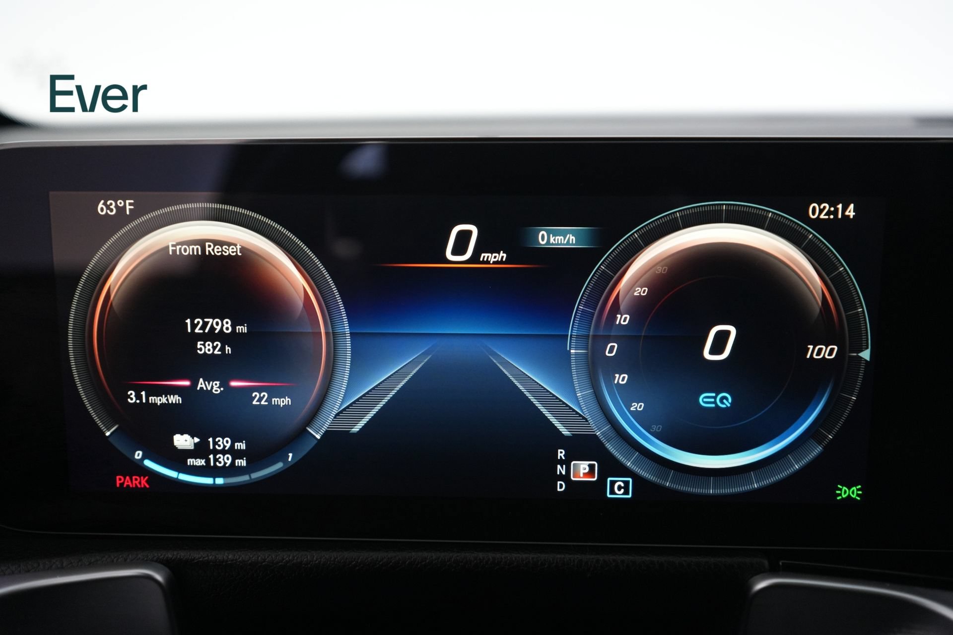 Used 2023 Mercedes-Benz EQB 300 4MATIC image 7