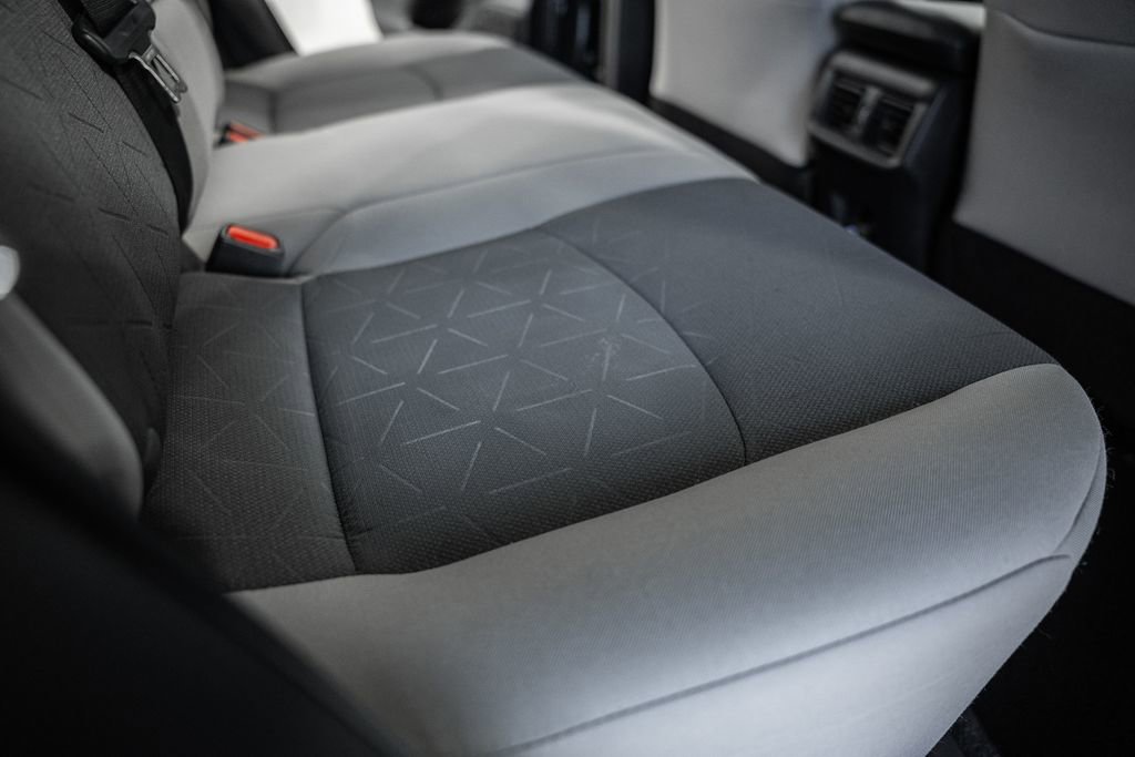 Used 2022 Toyota RAV4 XLE image 24