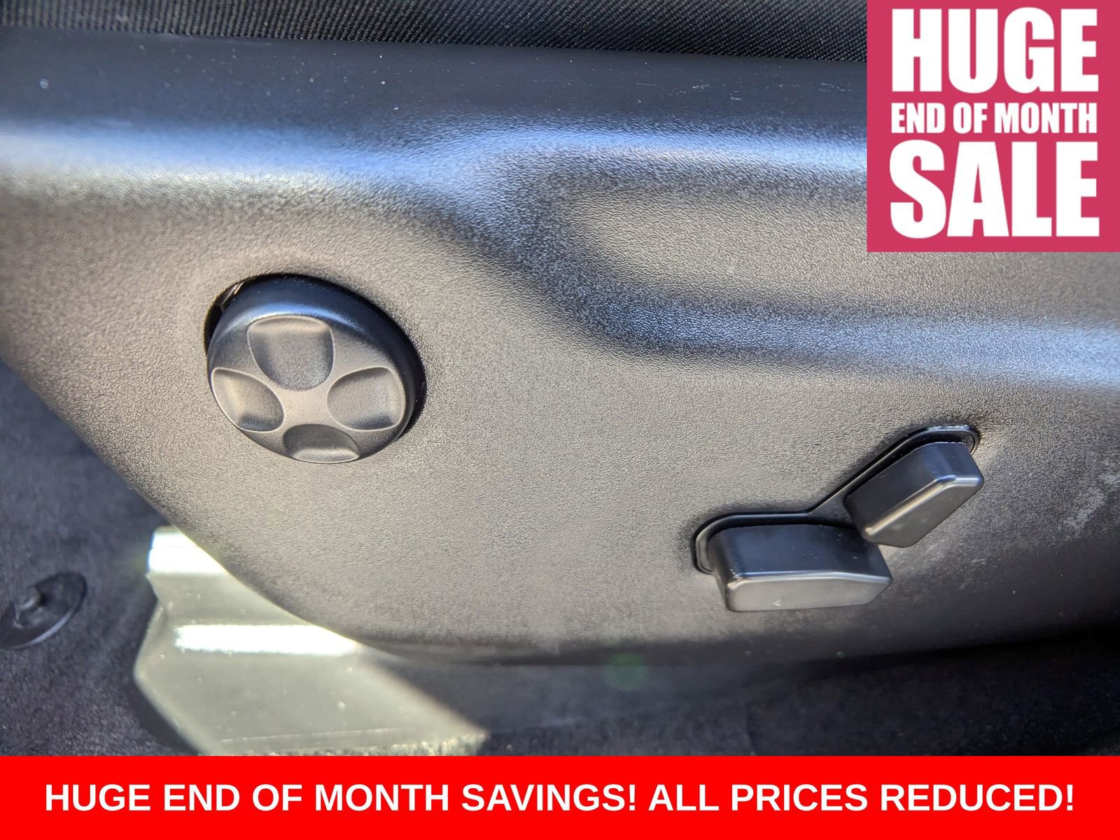 Used 2022 Jeep Grand Cherokee Laredo X image 21