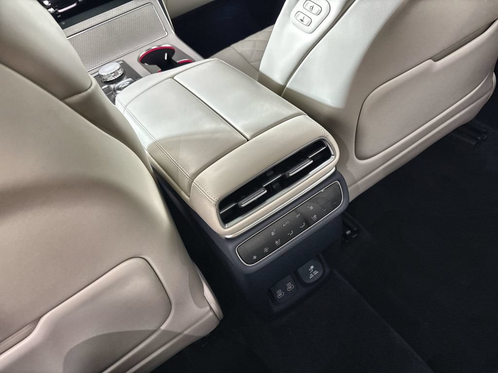 Used 2025 Genesis GV80 3.5T Prestige AWD/4WD image 23