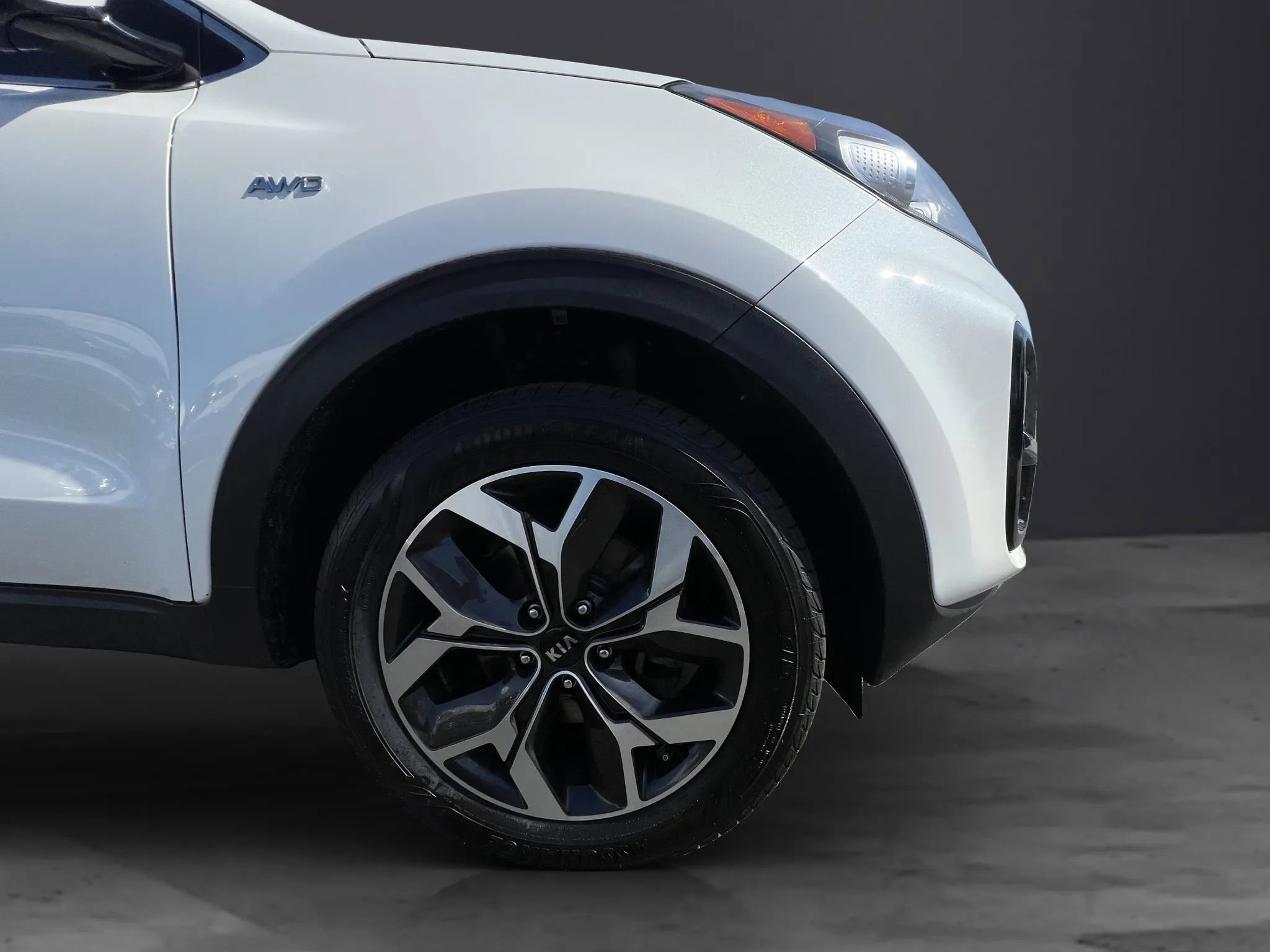 Used 2020 Kia Sportage EX image 24