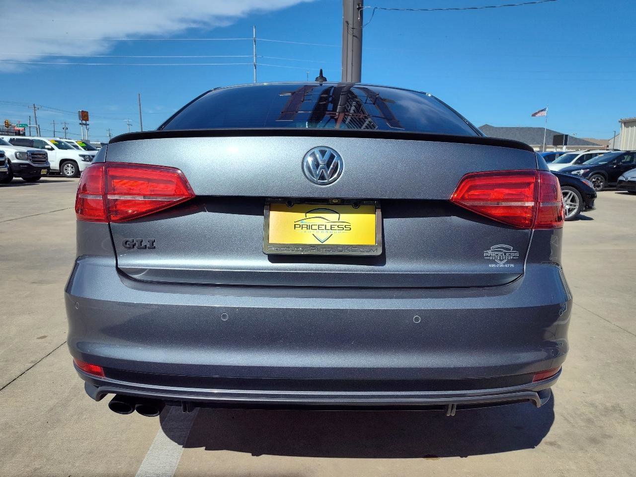 Used 2017 Volkswagen Jetta GLI FWD image 5