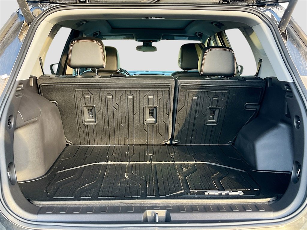 Used 2024 GMC Terrain AT4 w/ LPO, Floor Liner Package image 26