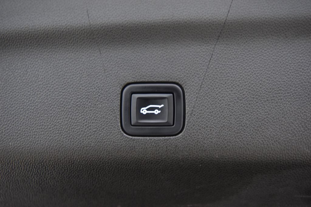 Used 2023 Chevrolet Tahoe High Country AWD/4WD image 24