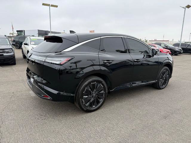 Certified 2025 Nissan Murano Platinum w/ Cargo Package image 6