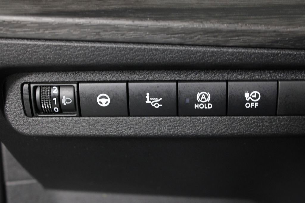 Certified 2023 Nissan Ariya AWD image 23