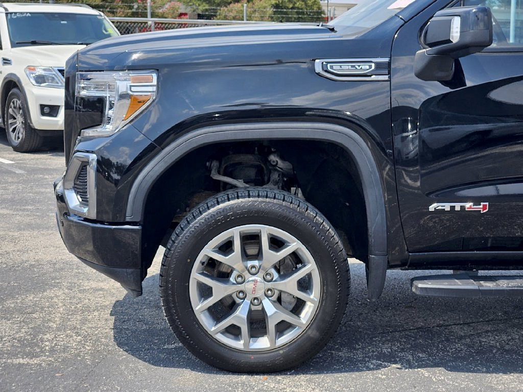 Used 2020 GMC Sierra 1500 AT4 w/ AT4 Premium Package AWD/4WD image 9