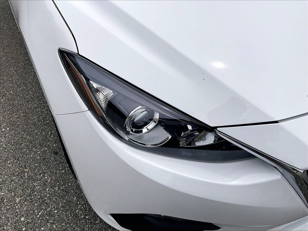 Used 2016 MAZDA MAZDA3 i Touring w/ Popular Equipment Package FWD image 30