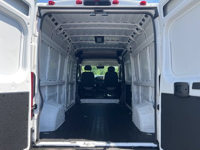 Used 2025 RAM ProMaster 2500 w/ Convenience Group FWD image 15
