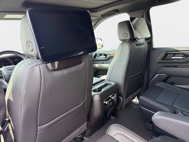 New 2026 GMC Yukon XL Denali w/ Denali Reserve Package AWD/4WD image 13