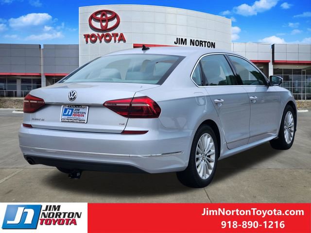 Used 2017 Volkswagen Passat 1.8T SE FWD image 5
