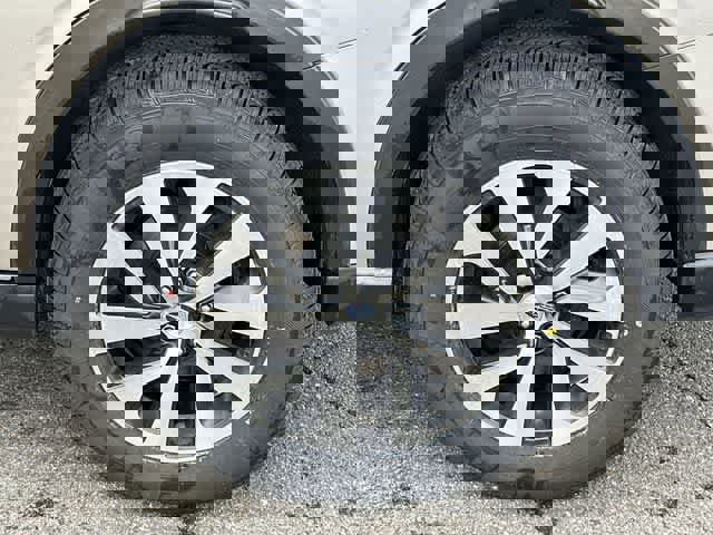 Used 2020 Subaru Outback Premium w/ Popular Package #1 image 5