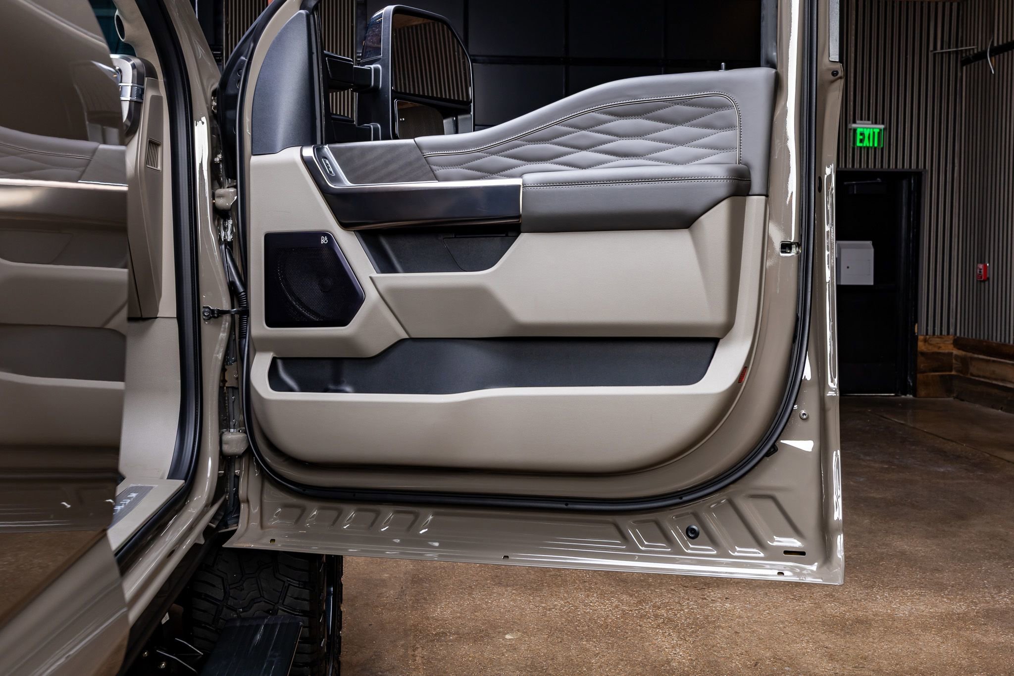 Used 2026 Ford F250 Platinum AWD/4WD image 36