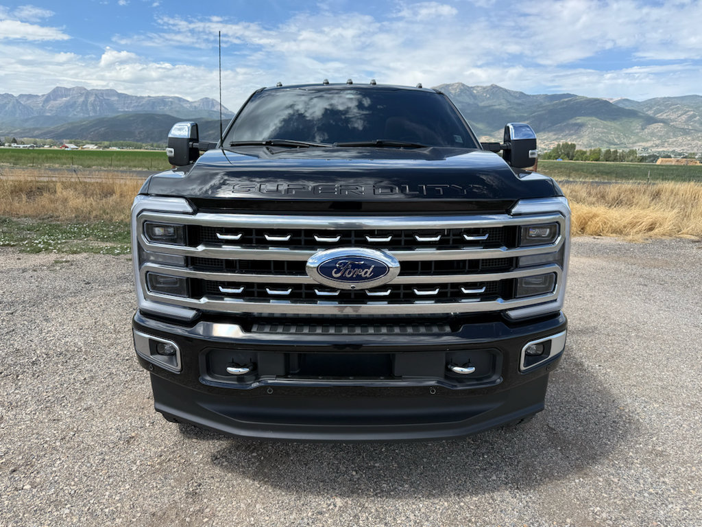 Used 2024 Ford F350 Platinum AWD/4WD image 2