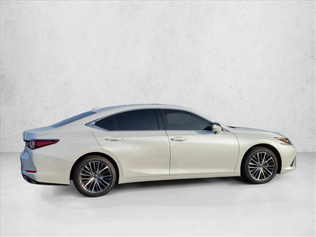 Used 2023 Lexus ES 350 w/ Premium Package FWD image 4