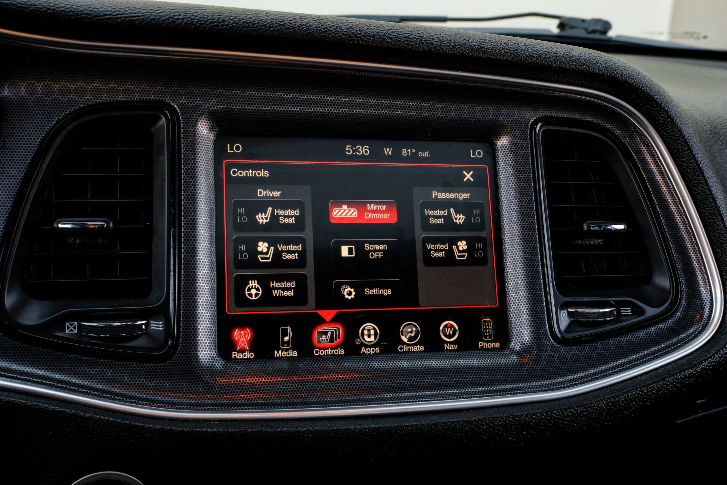 Used 2016 Dodge Challenger R/T Scat Pack w/ Leather Interior Group image 24