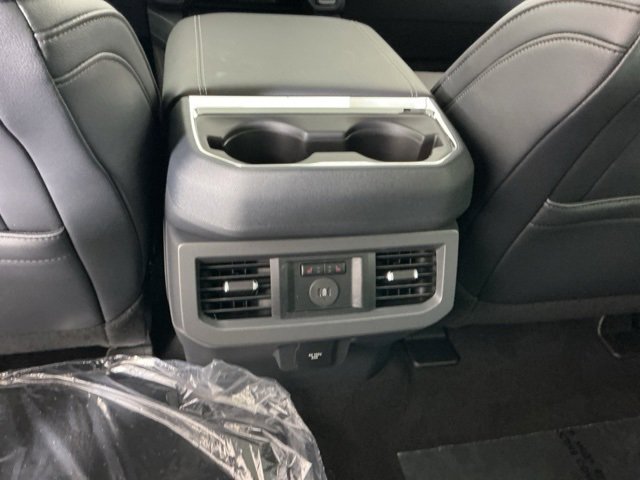 New 2026 Ford F350 Lariat image 30