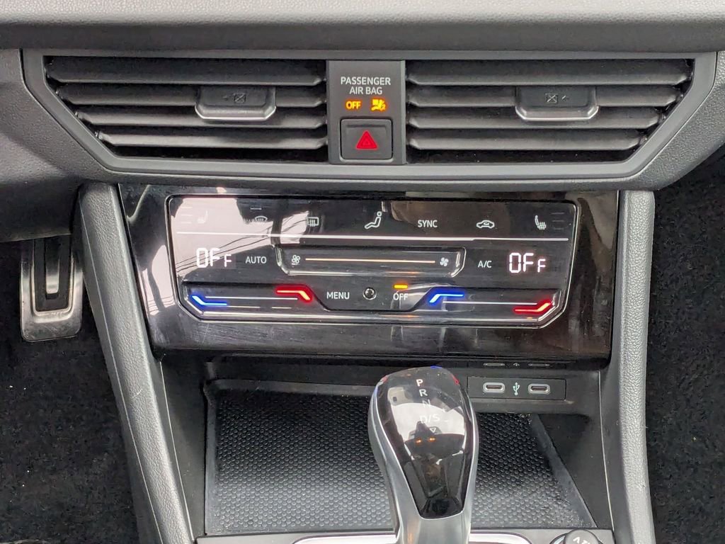 Used 2025 Volkswagen Jetta Sport image 24