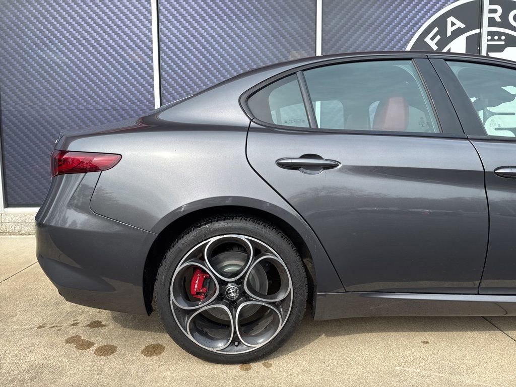 Used 2022 Alfa Romeo Giulia Veloce image 5