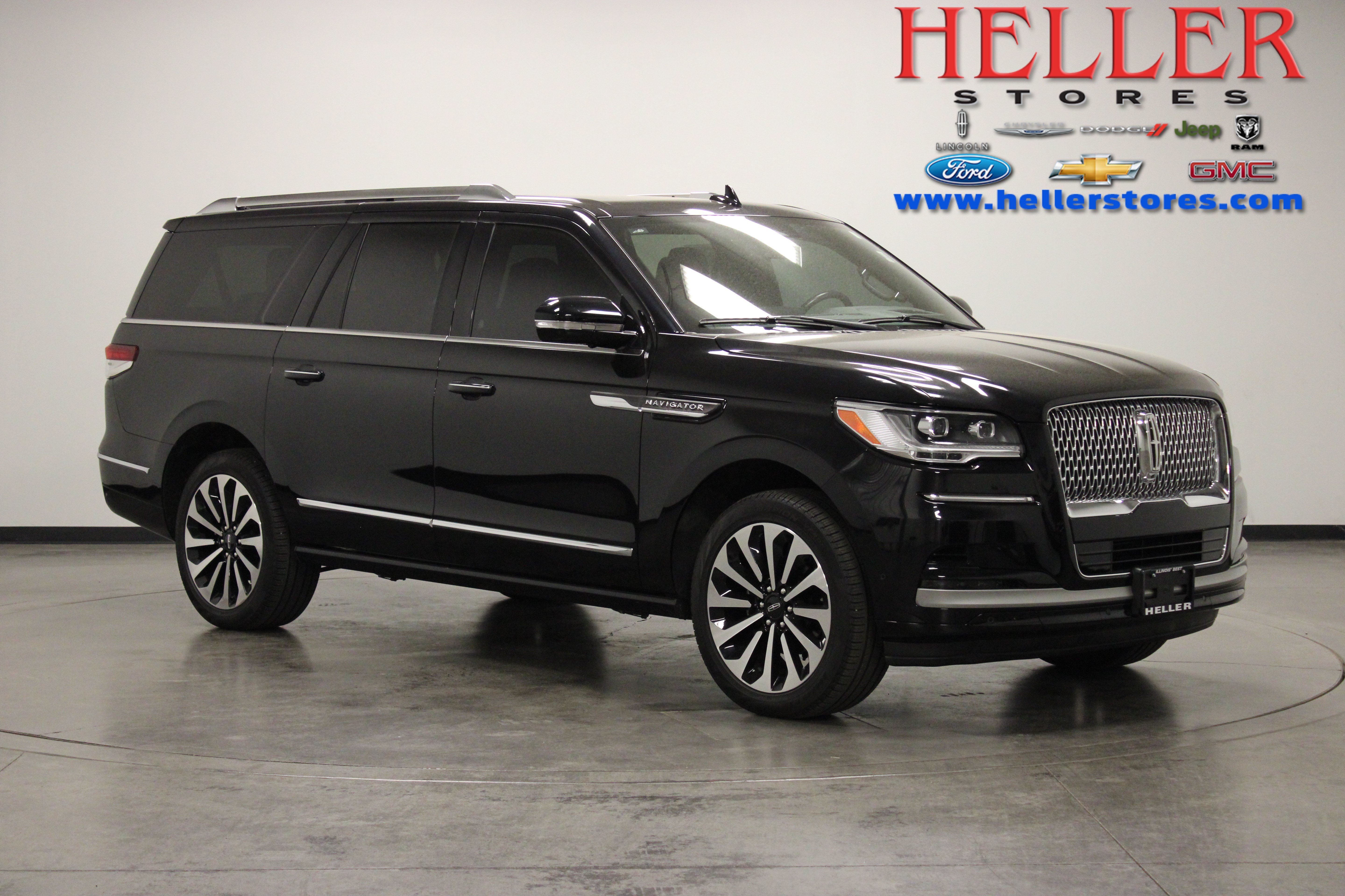 Used 2024 Lincoln Navigator L Reserve AWD/4WD image 1