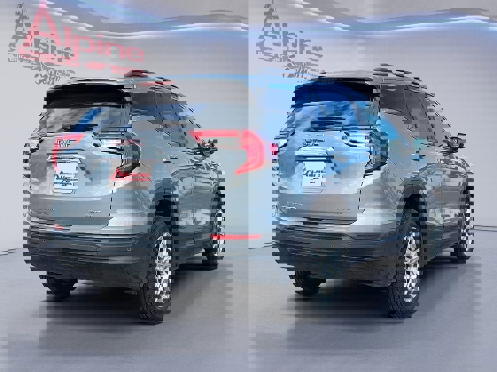 Used 2023 GMC Terrain SLE w/ Driver Convenience Package image 5