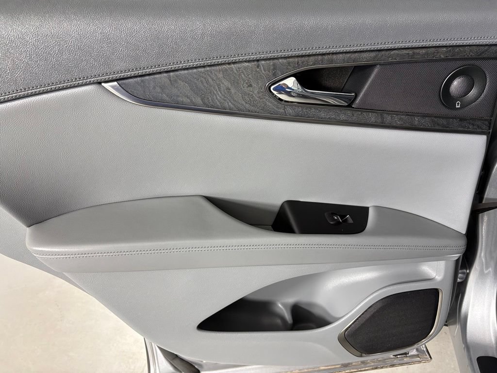 Used 2020 Lincoln Nautilus Reserve FWD image 34
