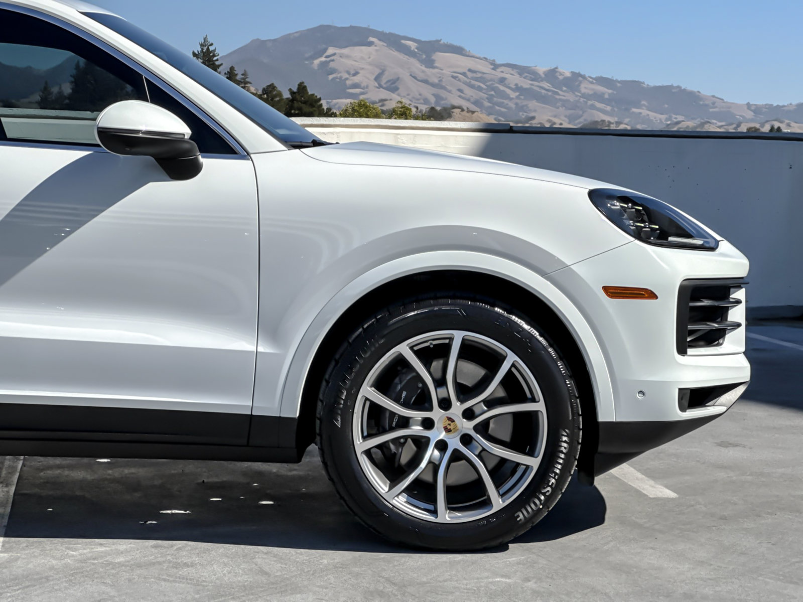 Certified 2024 Porsche Cayenne AWD/4WD image 35